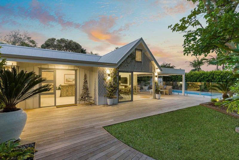 128 The Circle, Manly, Whangaparaoa - Carousel 1