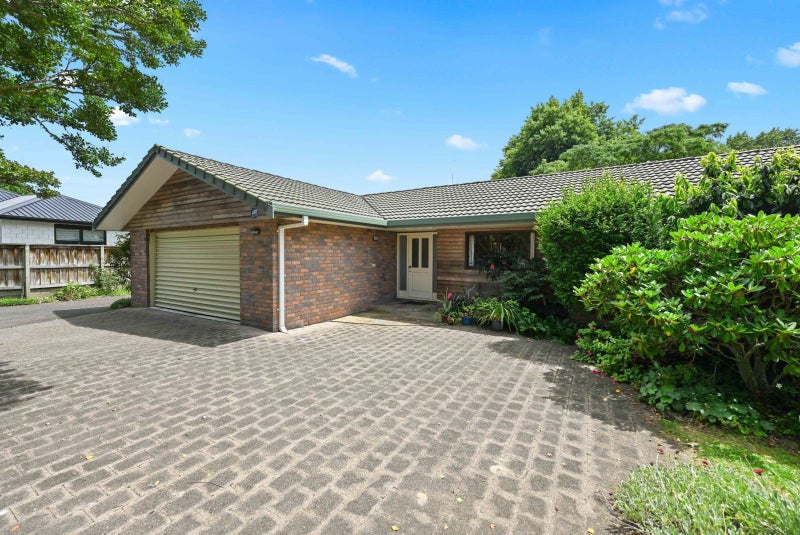 30 Rutherford Street, Chedworth, Hamilton - Carousel 23