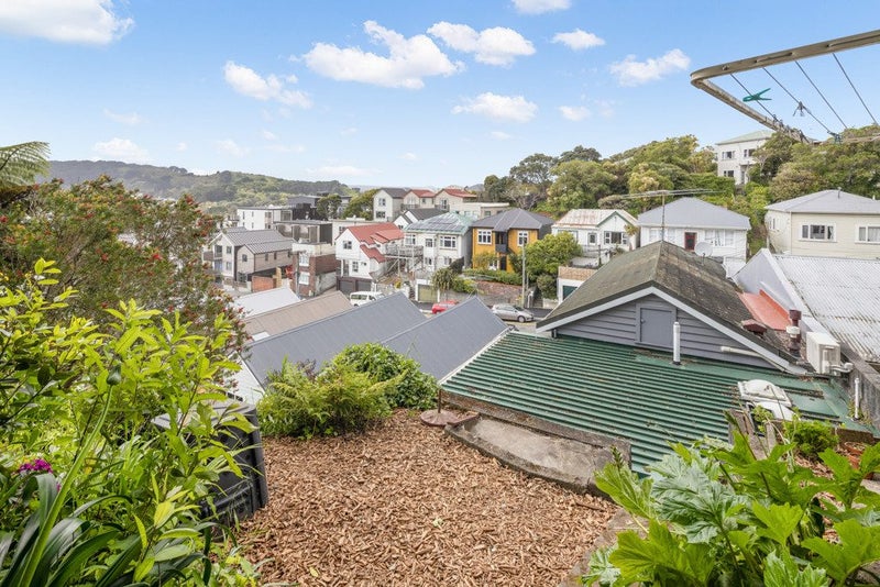 58 Rolleston Street, Mount Cook, Wellington - Carousel 2
