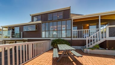 87 Viewmont Drive, Harbour View, Lower Hutt - Carousel 1