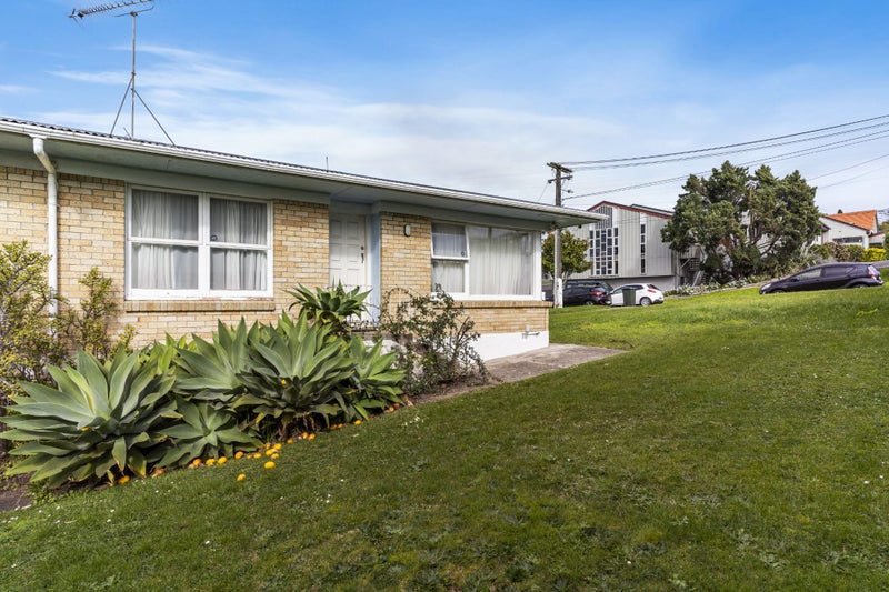 1/3 Currie Avenue, Mount Roskill, Auckland - Carousel 2