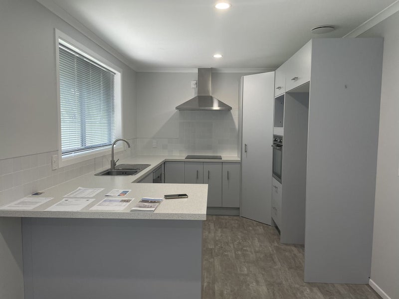 24 Caltra Place, East Tamaki, Auckland - Carousel 2