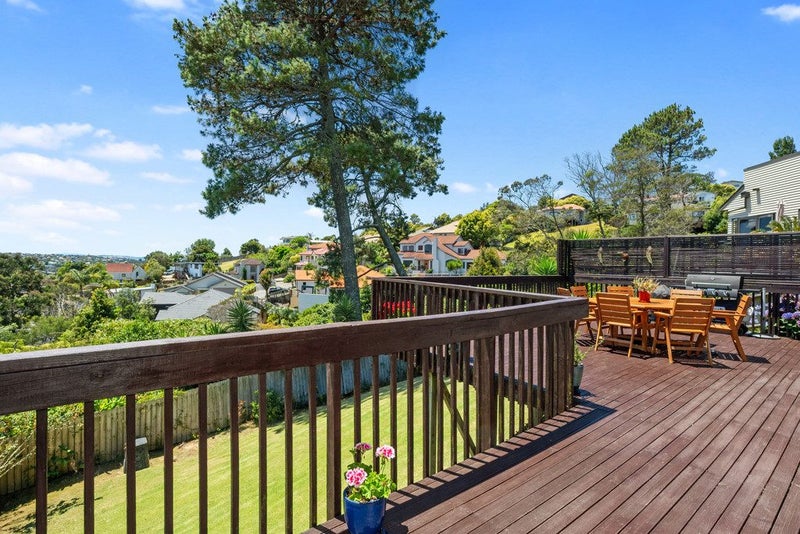 17 Bushglen Court, Browns Bay, Auckland - Carousel 1