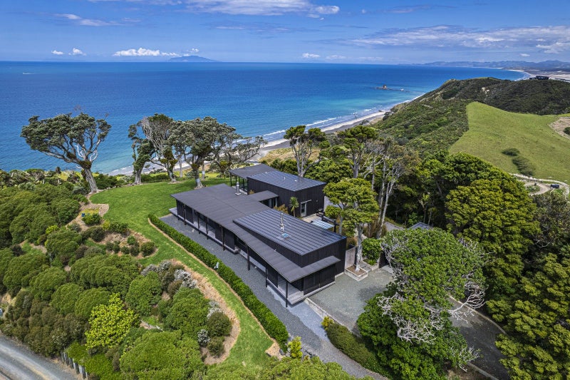 21 Tangaroa Road, Mangawhai Heads, Mangawhai - Carousel 1
