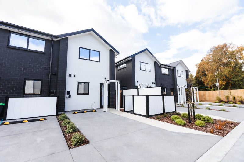 4/1 Matata Place, Dallington, Christchurch - Carousel 1