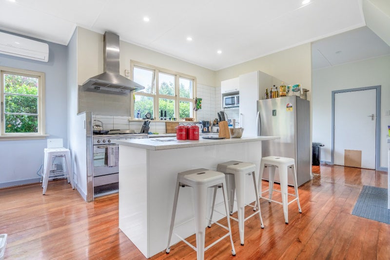 64 Margaret Street, Glengarry, Invercargill - Carousel 1