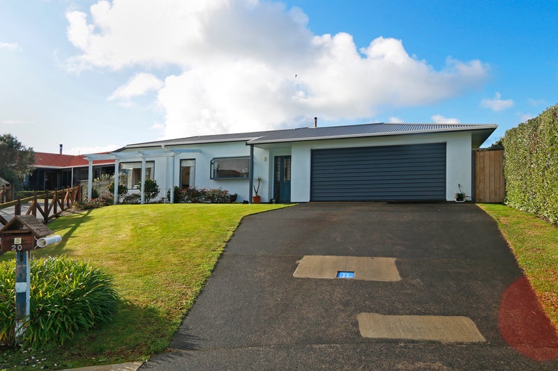 20 Pohutukawa Drive, Opunake - Carousel 17
