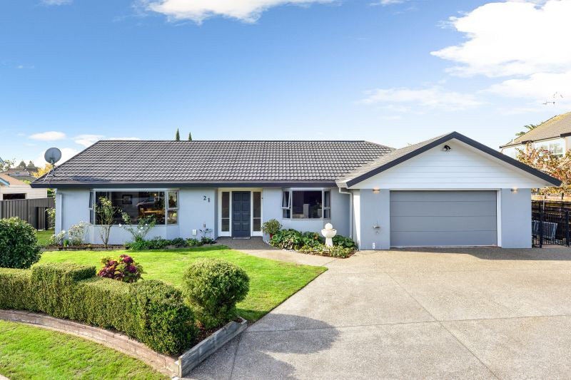 21 Burn-Murdoch Street, St Andrews, Hamilton - Carousel 1