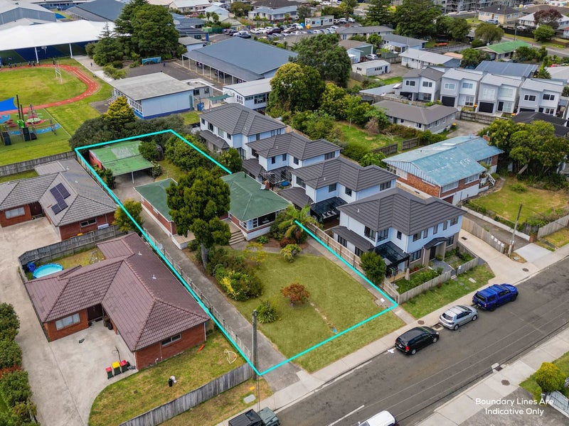 11 Kingdale Road, Henderson, Auckland - Carousel 16
