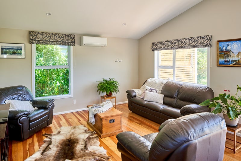 36 Churton Drive, Churton Park, Wellington - Carousel 2