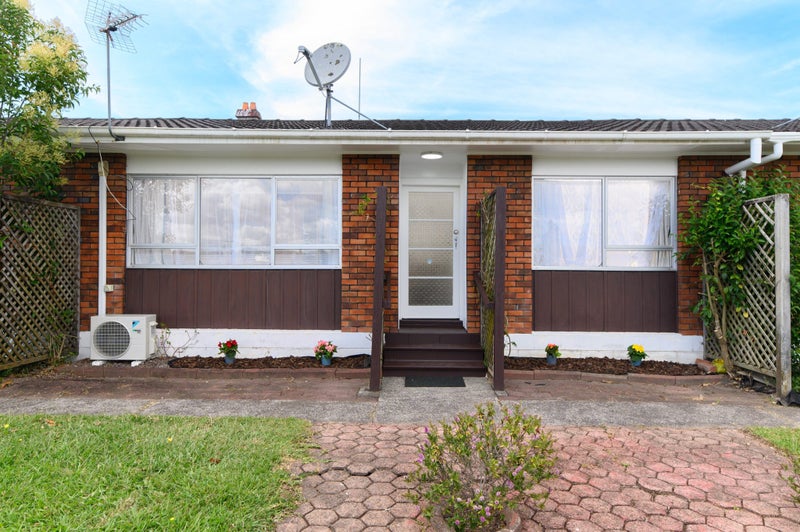2/16 Northall Road, New Lynn, Auckland - Carousel 1