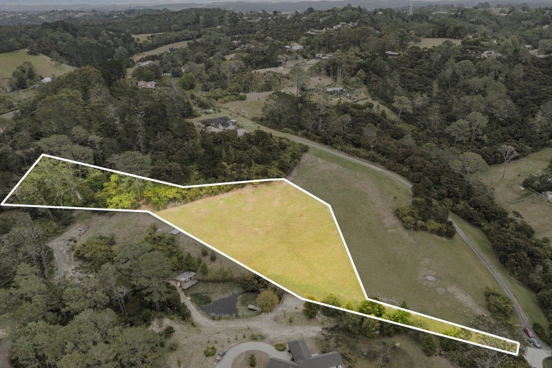 69 Collings Drive, Lucas Heights, Auckland - Carousel 2