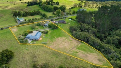 1389 Highway 22, Tuakau - Carousel 1
