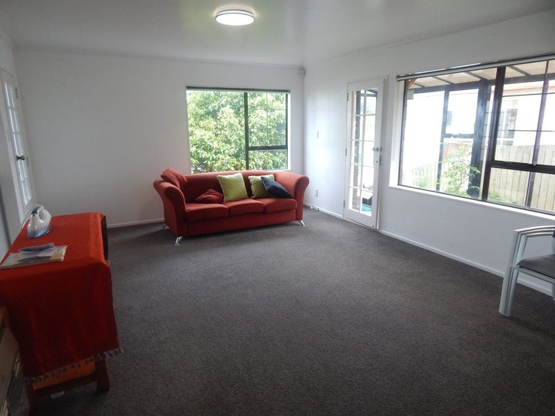 817B High Street, Boulcott, Lower Hutt - Carousel 12