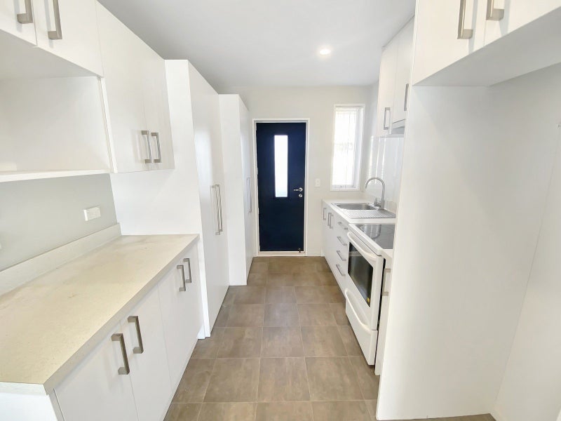 2/84 Barbour Street, Waltham, Christchurch - Carousel 2