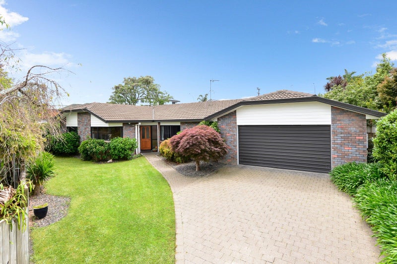 7 Jean Place, Pukete, Hamilton - Carousel 2