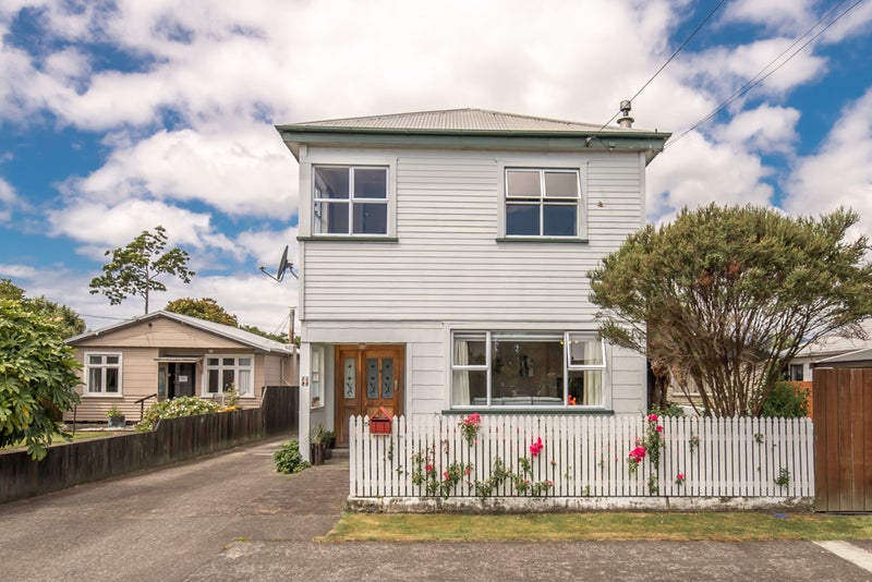 79 Russell Street, Westport, Westport - Carousel 1