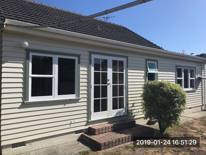 4 Ngaio Street, Eastbourne, Lower Hutt - Carousel 2