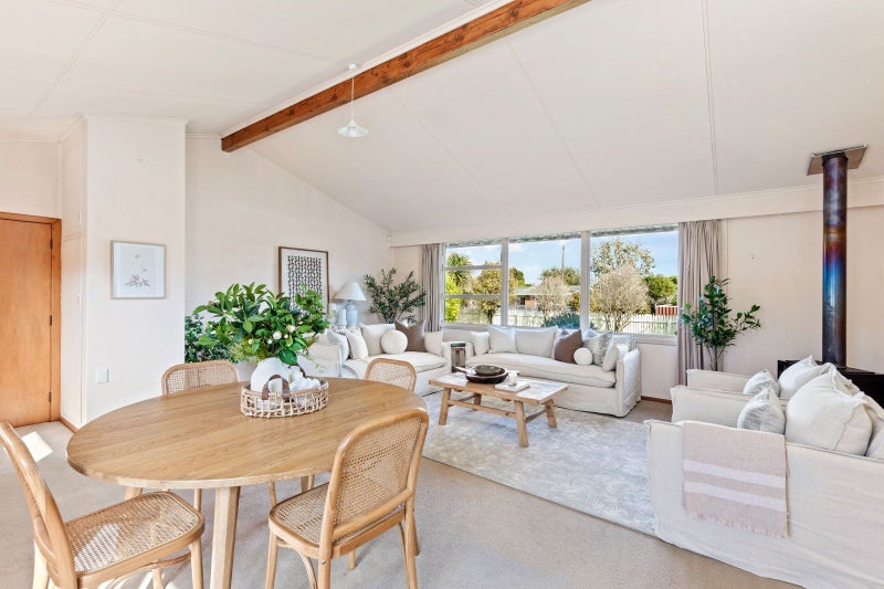 82 Manu Crescent, Upper Vogeltown, New Plymouth - Carousel 2