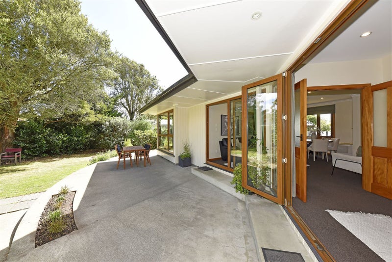 2 Hadlow Place, Burnside, Christchurch - Carousel 2