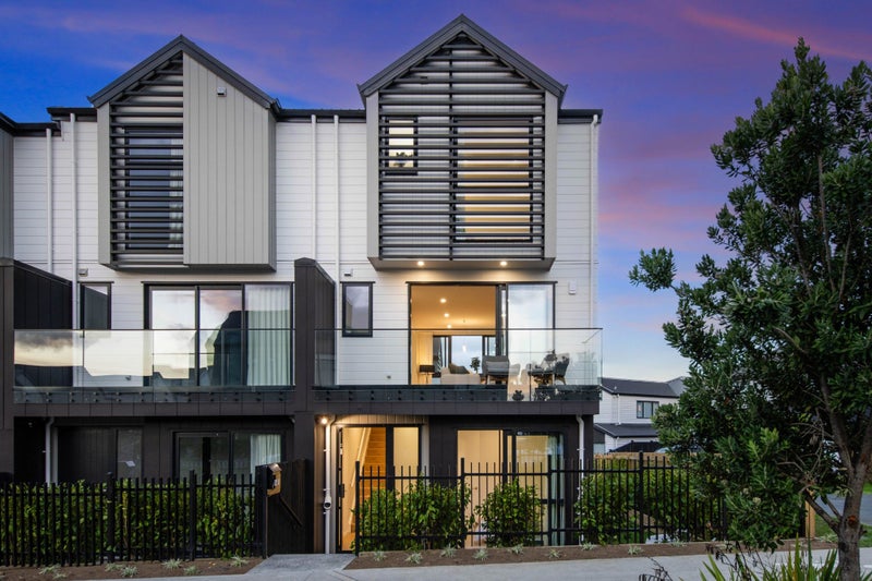 14E Tahingamanu Road, Hobsonville, Auckland - Carousel 1