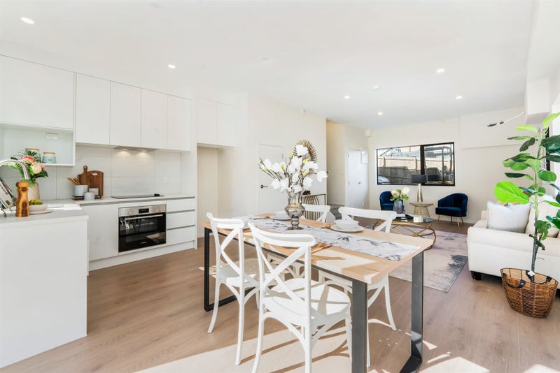 4A Flaunty Place, West Harbour, Auckland - Carousel 1