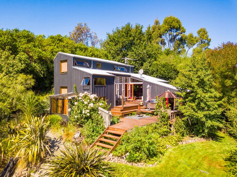 189 Main Road, Lyttelton - Carousel 1