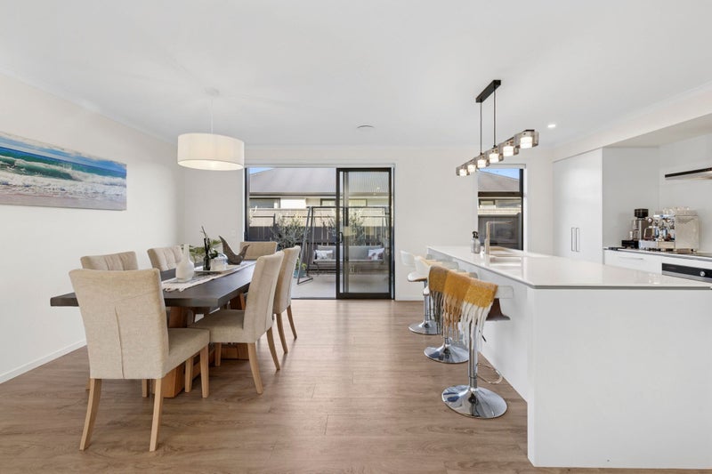 25 Eton Street, Richmond - Carousel 1