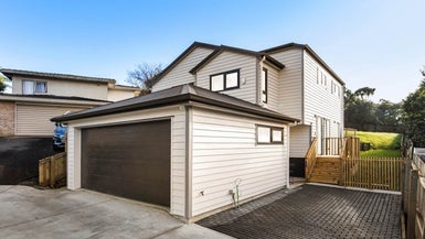 16 Millstream Drive, Henderson, Auckland - Carousel 1