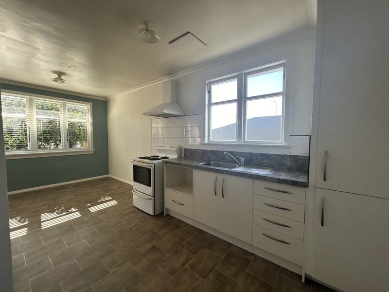 264 Tremaine Avenue, Highbury, Palmerston North - Carousel 2