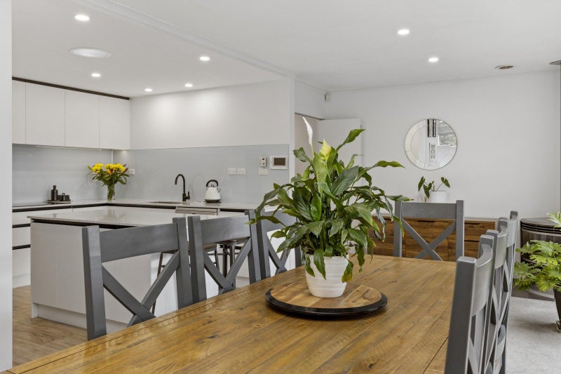 2/86 Hinemoa Avenue, Taupo, Taupō - Carousel 1