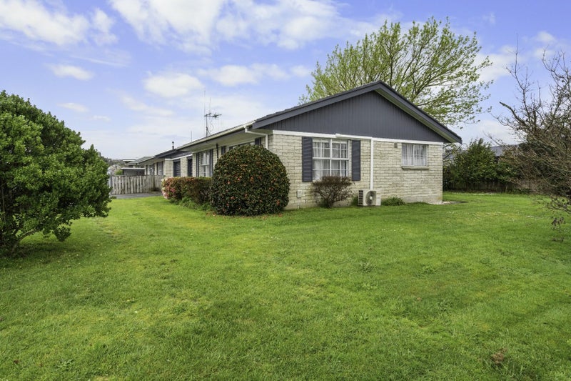 34 Bremworth Avenue, Dinsdale, Hamilton - Carousel 2