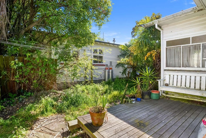 7 Coronation Street, Spreydon, Christchurch - Carousel 2