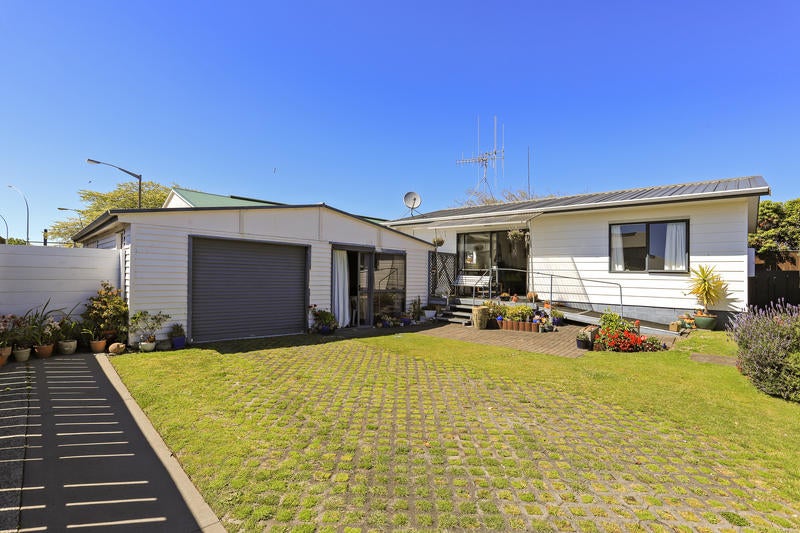 28B Hayes Avenue, Gate Pa, Tauranga - Carousel 2