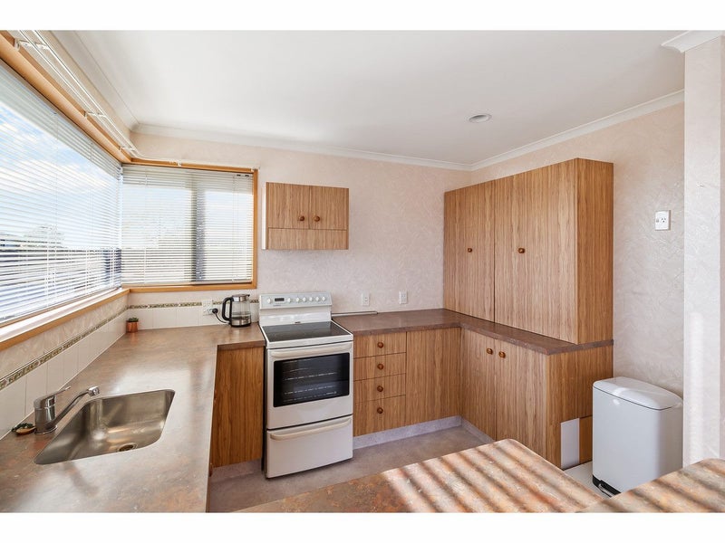 1/150 North Street, West End, Timaru - Carousel 2