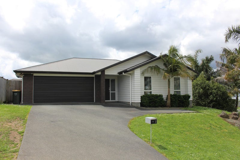 2 Malbec Place, Huapai, Kumeu - Carousel 2