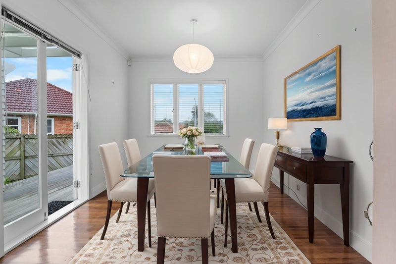 14 Kettle Street, Point Chevalier, Auckland - Carousel 2