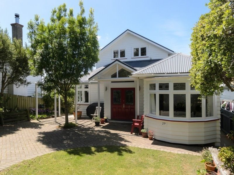 29 Belvedere Road, Hataitai, Wellington - Carousel 1