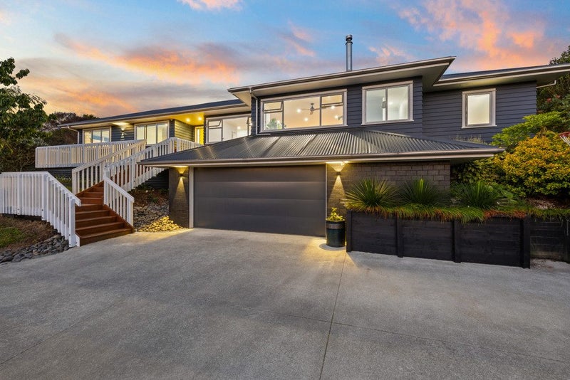 101 Waitakere Road, Waitakere, Auckland - Carousel 1