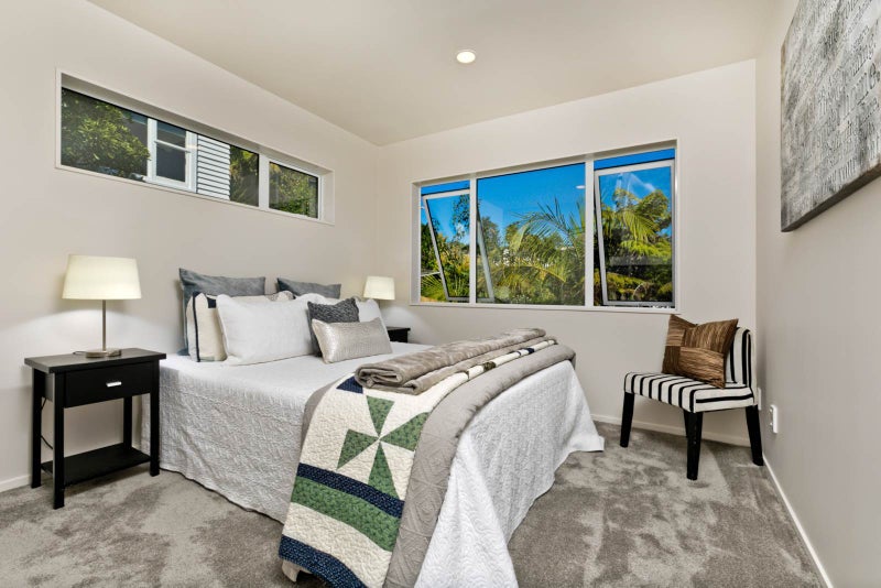 15A Mizpah Road, Waiake, Auckland - Carousel 41