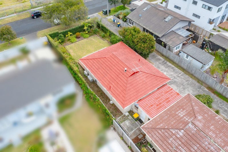 1/86 Eversleigh Road, Belmont, Auckland - Carousel 28