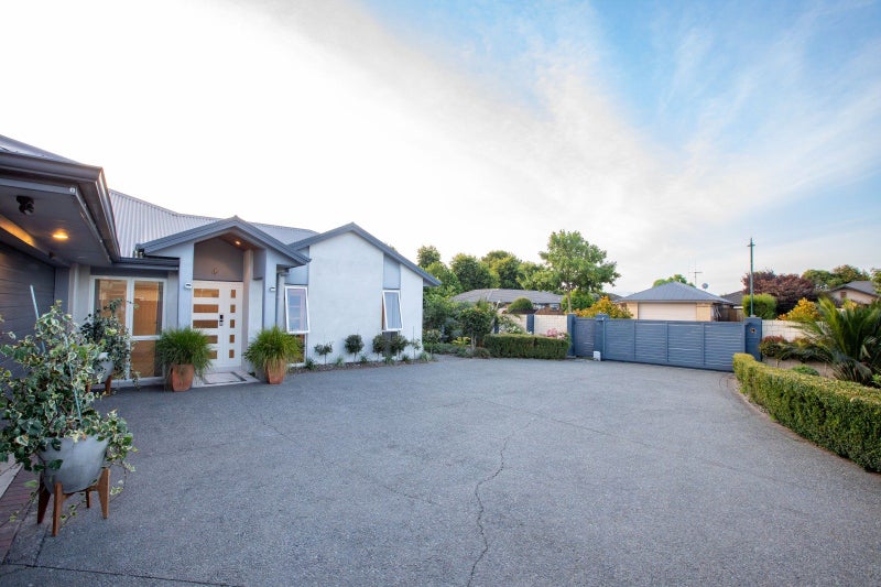 38 Farringdon Avenue, Rototuna North, Hamilton - Carousel 2