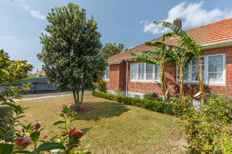 78 Manson Street, Terrace End, Palmerston North - Carousel 1