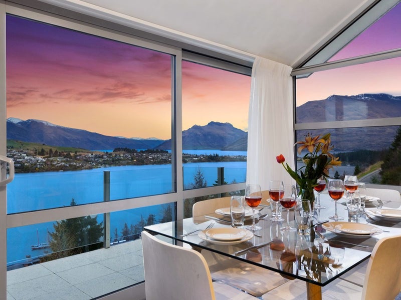 1/11 Gum Lane, Queenstown, Queenstown - Carousel 1