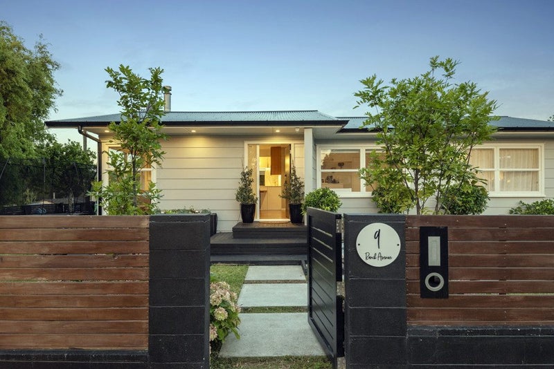 9 Ranch Avenue, Beach Haven, Auckland - Carousel 2