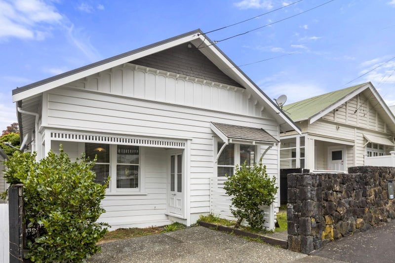 23 Lawrence Street, Herne Bay, Auckland - Carousel 1