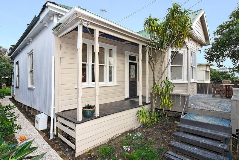 22 Third Avenue, Kingsland, Auckland - Carousel 1