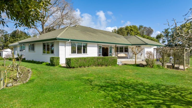 396 Bell Road, Pokeno - Carousel 1