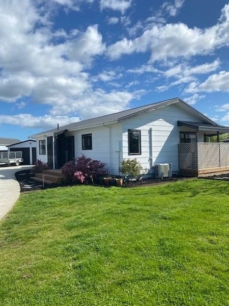 18 Allens Lane, Clive, Clive - Carousel 1