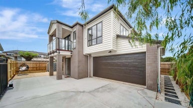 10 Gardiner Grove, Mangere East, Auckland - Carousel 1